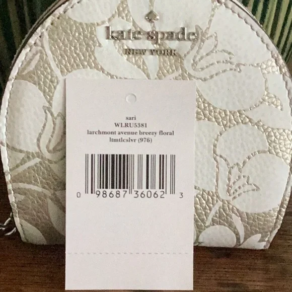 Kate Spade Larchmont Avenue Breezy Floral Wallet with Attached Key Chain - Picture 6 of 7